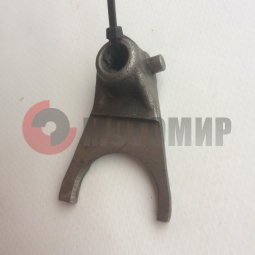 Вилка переключения передач Пилот Вилка переключения передач Пилот