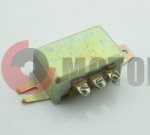 Реле регулятор Урал 12В (33,3702) с индикацией на панели CN Реле регулятор Урал 12В (33,3702) с индикацией на панели CN